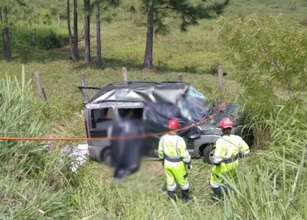 Mãe E Filha Morrem E Outras Duas Pessoas Ficam Feridas Em Grave Acidente Na Br 116 Gazeta Regional